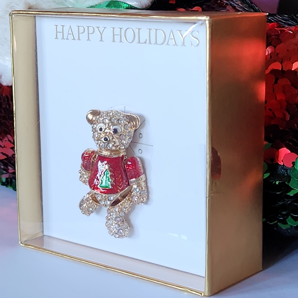 CHRISTMAS PIN BROOCH TEDDY BEAR HAPPY HOLIDAYS Red Green Enamel Crystals Gold 🧸